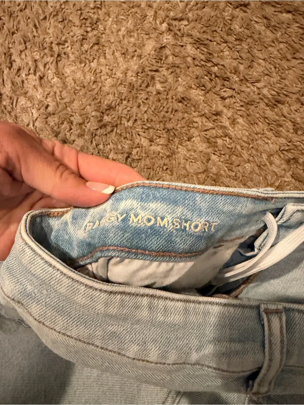 American Eagle size 6 Distressed Baggy Mom Short